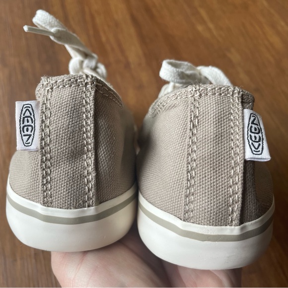 SOLD Keen Shoes Womens 8.5 Coronado III Tan Gray Casual Canvas Sneakers Laces - Picture 6 of 14